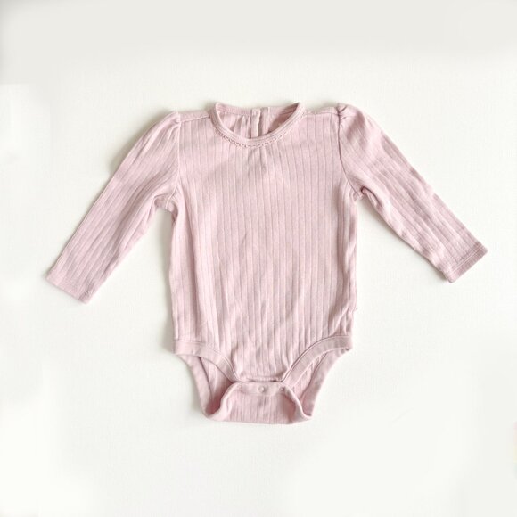 Baby GAP Baby Onesie - Picture 1 of 1